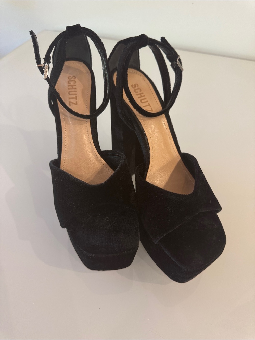 SCHUTZ Ariya Platform Sandal Black Velvet Size 7 - Picture 4 of 13